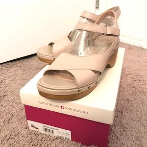 Naturalizer sandals